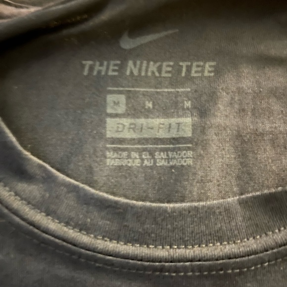 Nike WV Mountaineers - Picture 2 of 4